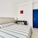 Hotel Blues 3*