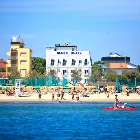 Blues ホテル 3*