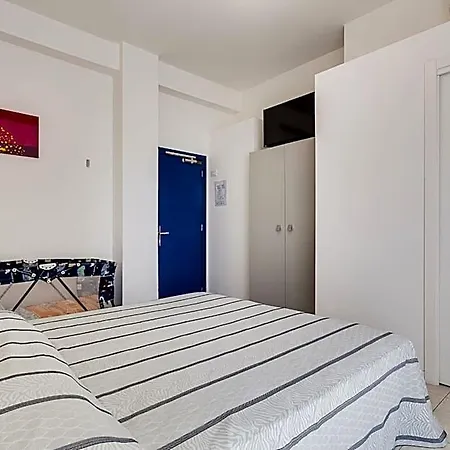Blues Hotel 3*